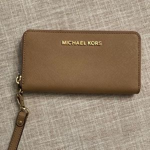 Michael Kors wristlet
